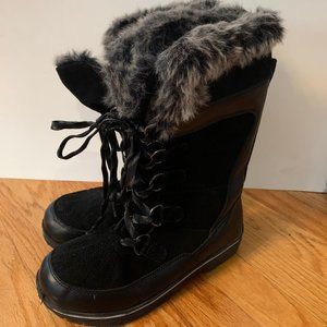 Women's Black Faux Fur lined, lace-up Winter boots, Universal Thread Sz 8